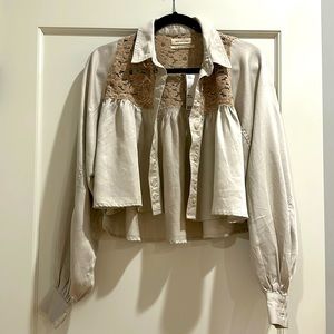 Cropped puff sleeve crochet button down blouse